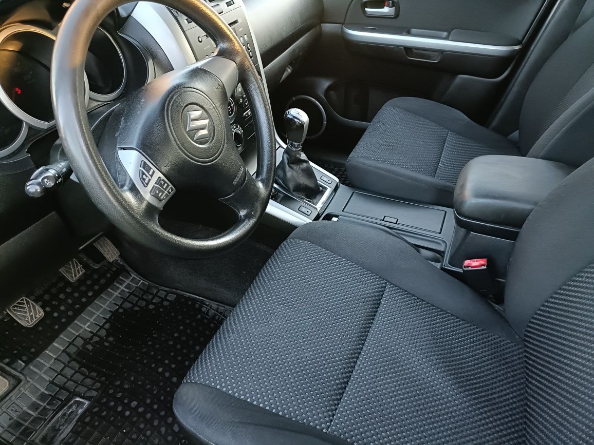 Sprzedam Suzuki grand Vitara 2.0