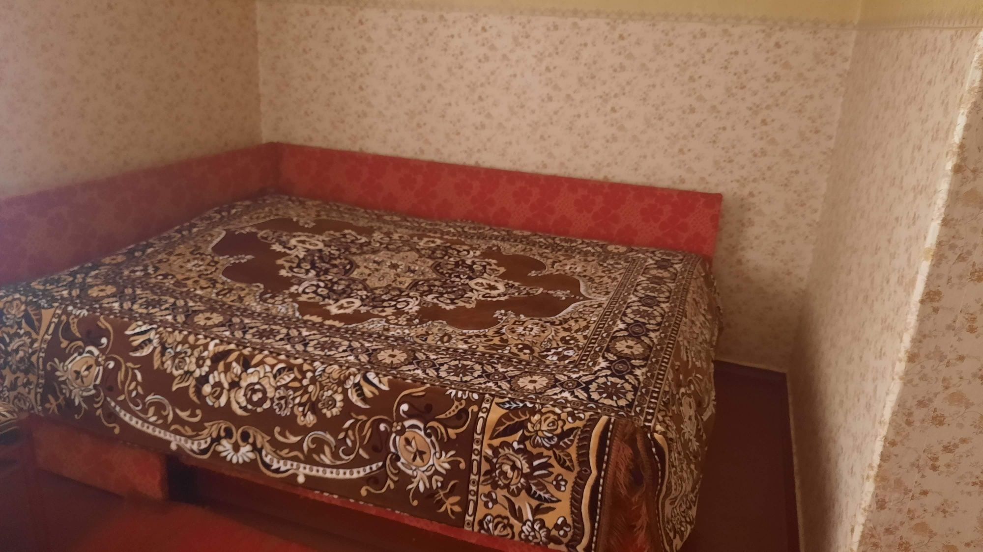 Продаю срочно 1комн.кв Сухой фонтан  ул.Террасная, жилое состояние,