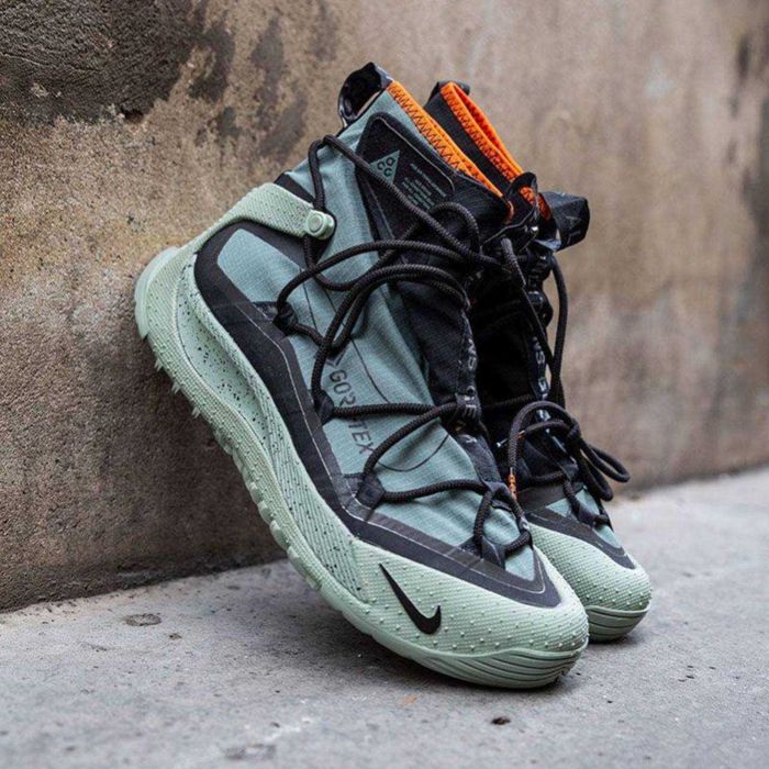 Женские зимние кроссовки Nike ACG Air Terra Antarktik Gore-Tex 'Fog'