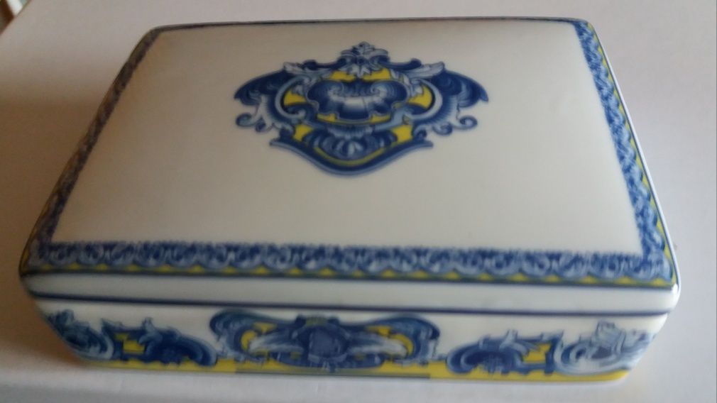 Caixa de porcelana da linha NG Aveiro