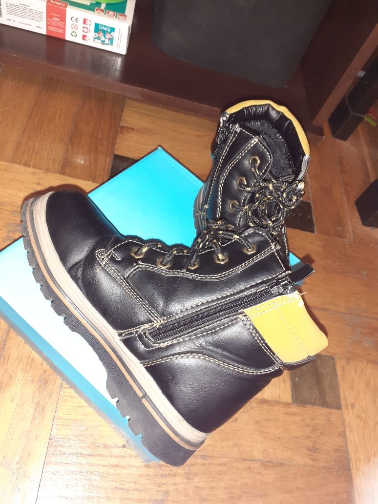 Buty zimowe chłopięce