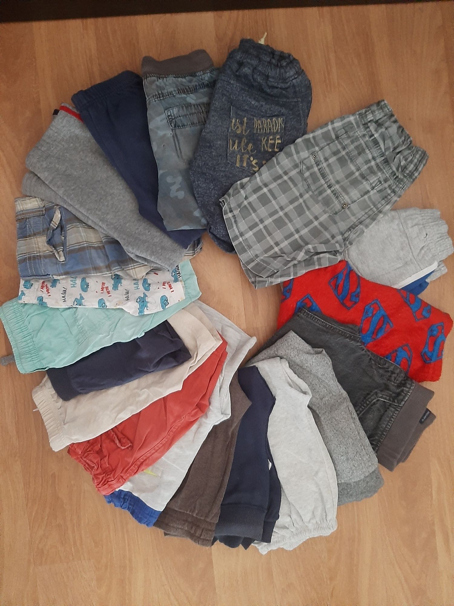 Lote de 60 peças de roupa menino 2-3 anos