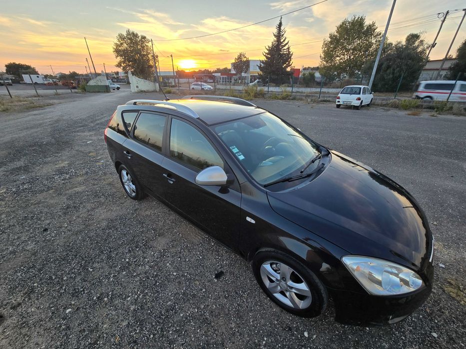 Kia Ceed 1.4 110cv em perfeitas condições com possibilidade garantia