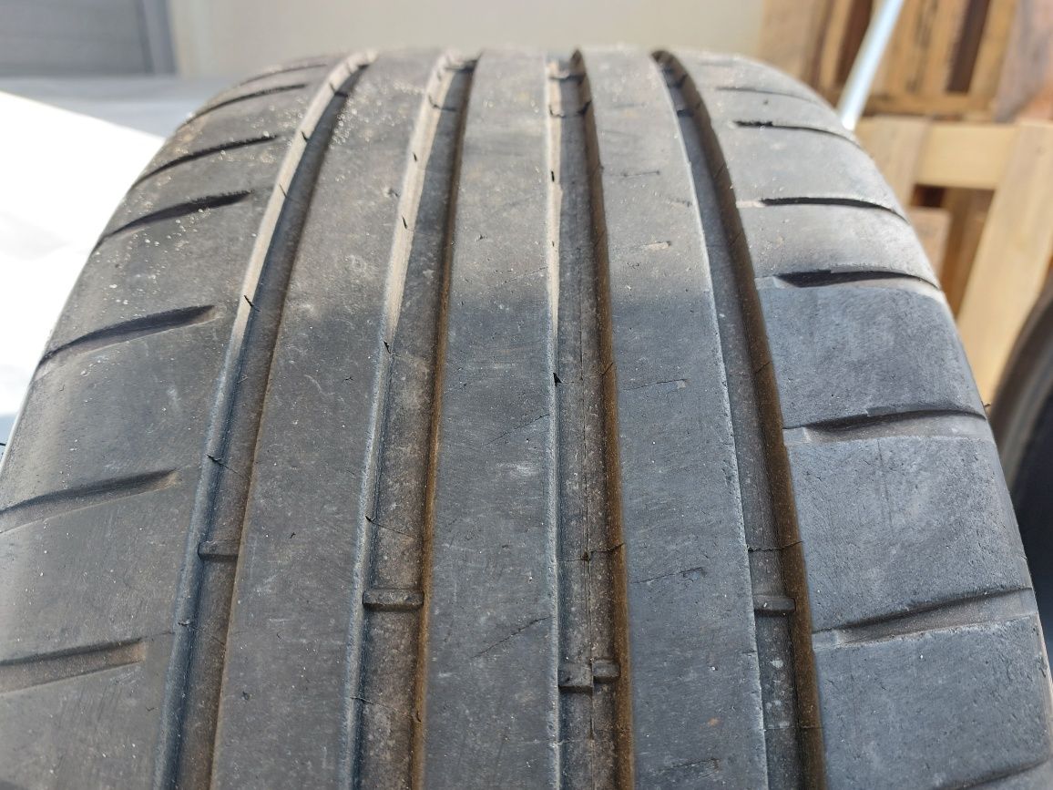 Opony Michelin 245/35R20