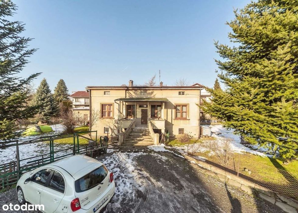 Dom z dużą działką w świetnej lokalizacji