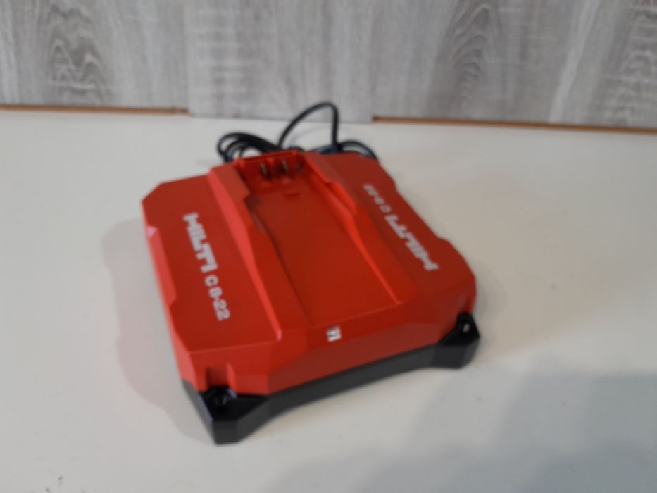 Hilti C8-22 NURON NOWA największą i najmocniejsza ładowarka sieciowa