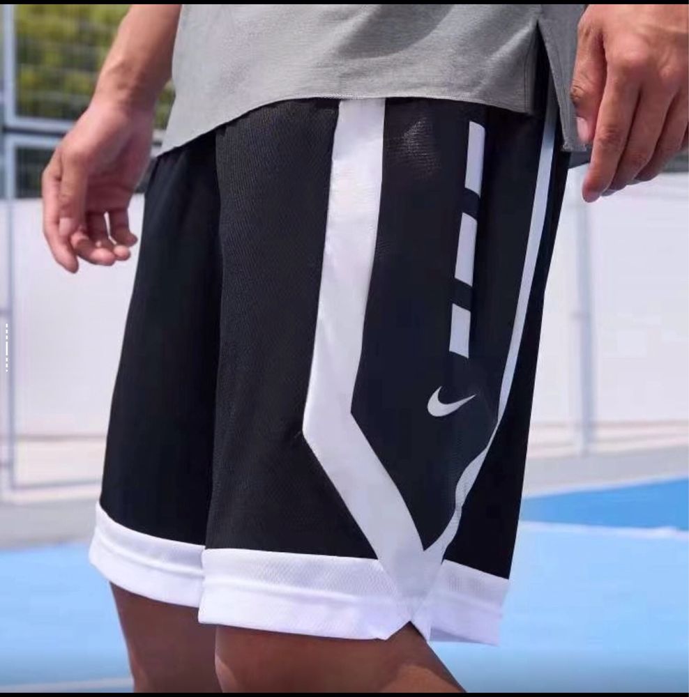 Оригінальні шорти Nike Dri-Fit
