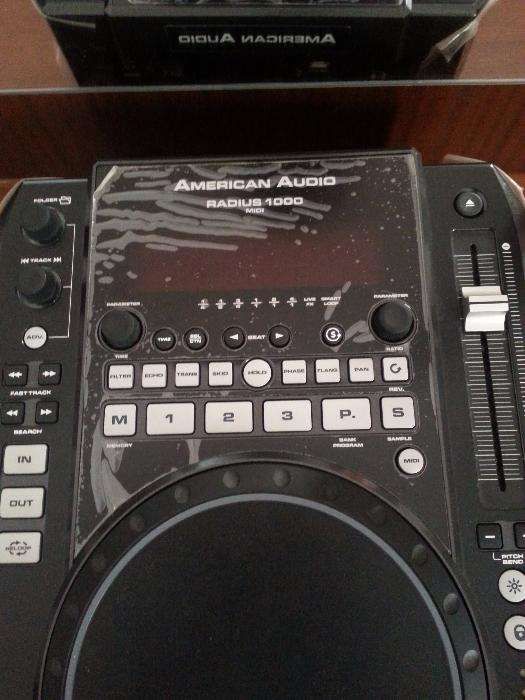 CDJ American Audio 1000