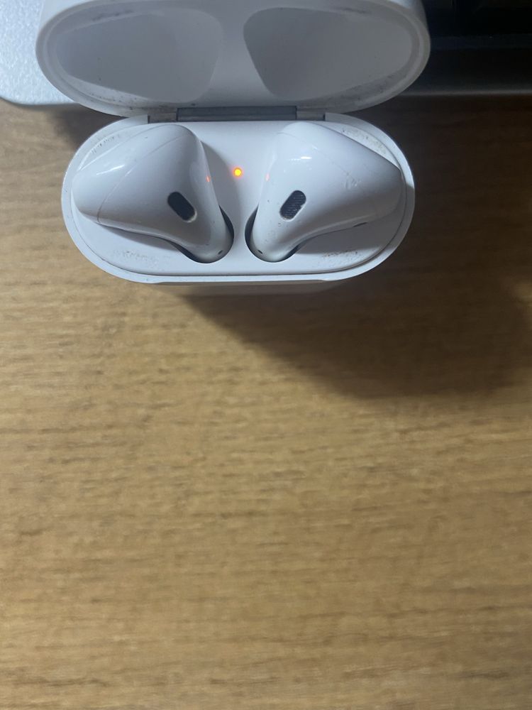Airpods w orginalnym pudełku