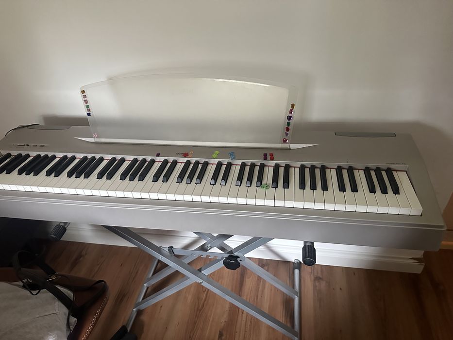 Yamaha keyboard z oryginalym pudelkiem