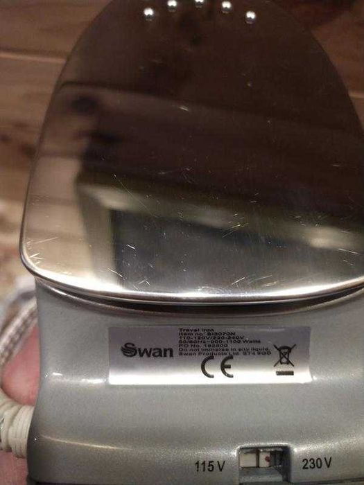 Дорожный утюг SWAN 900-1100 ватт