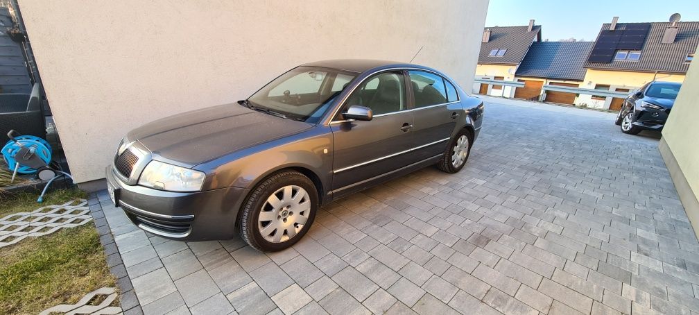 Skoda Superb 1.8 Turbo Elegance 2004 | Po serwisie | Xenon | Hak | Kli