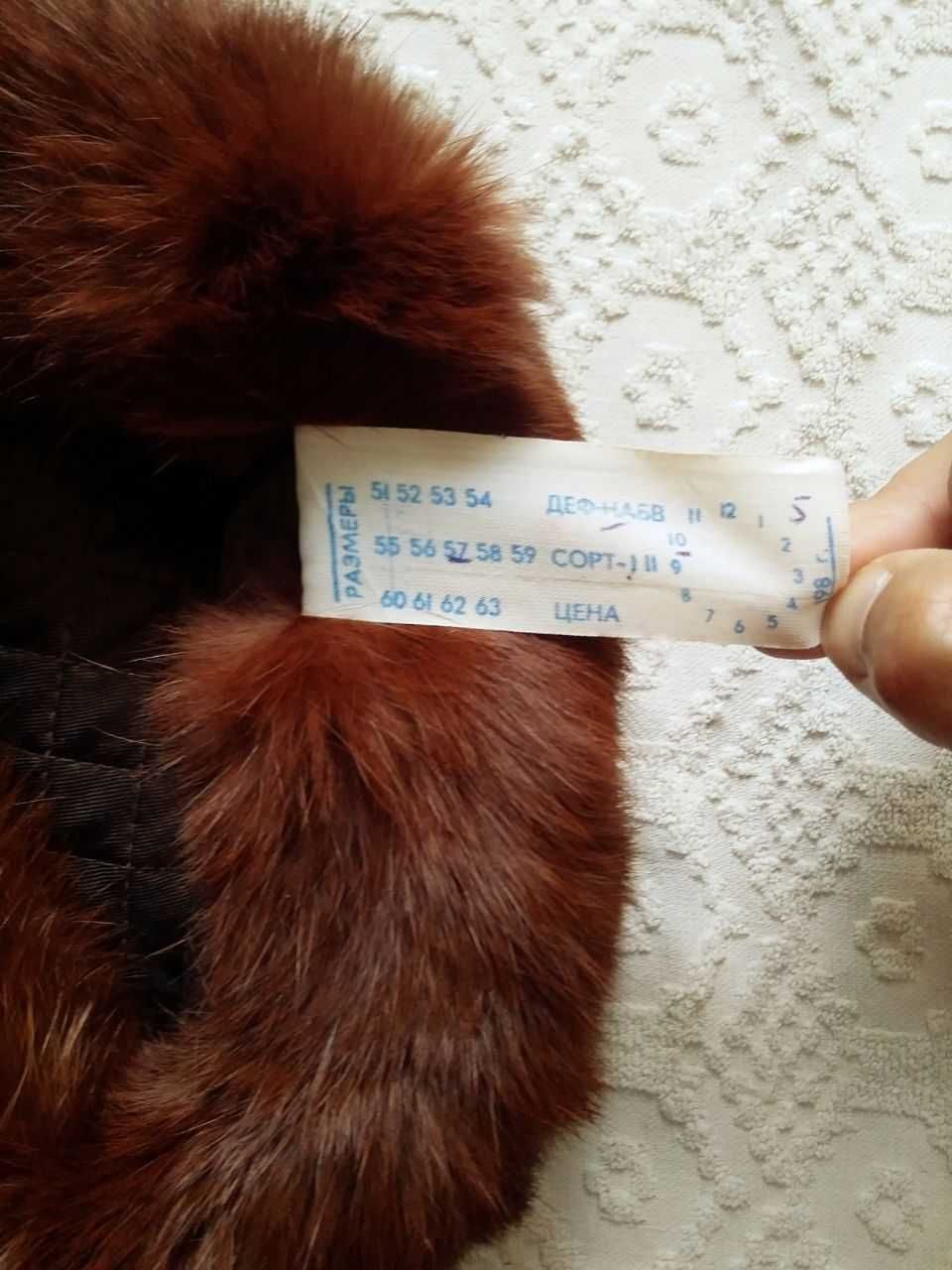 Меховые шапки, кролик