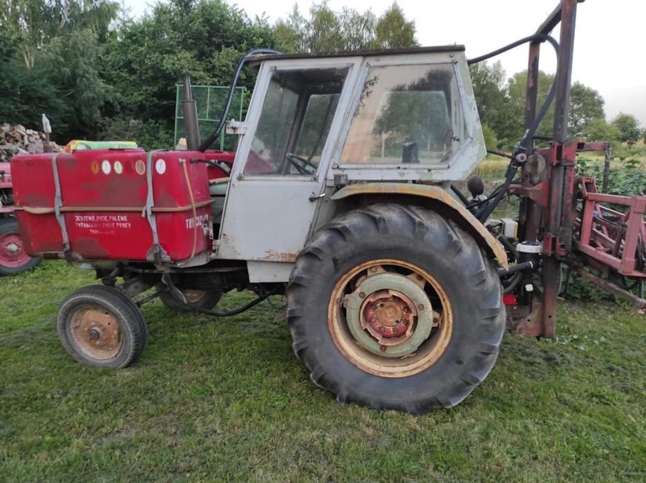 Ciągnik Ursus C-360 .1980r wraz z opryskiwaczem 15m