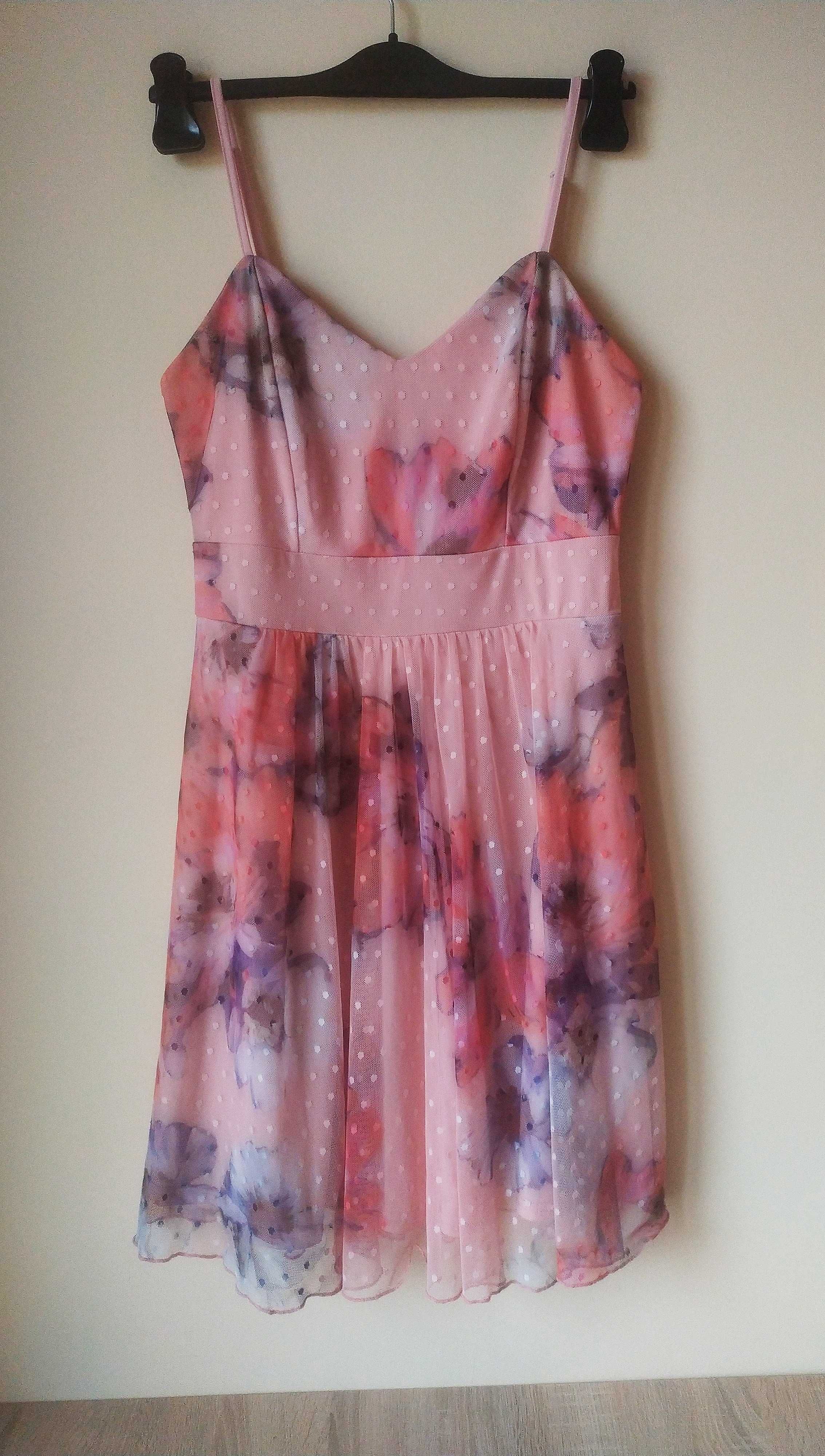 Różowa , tiulowa sukienka na ramiączkach w kwiaty , rozmiar M/L