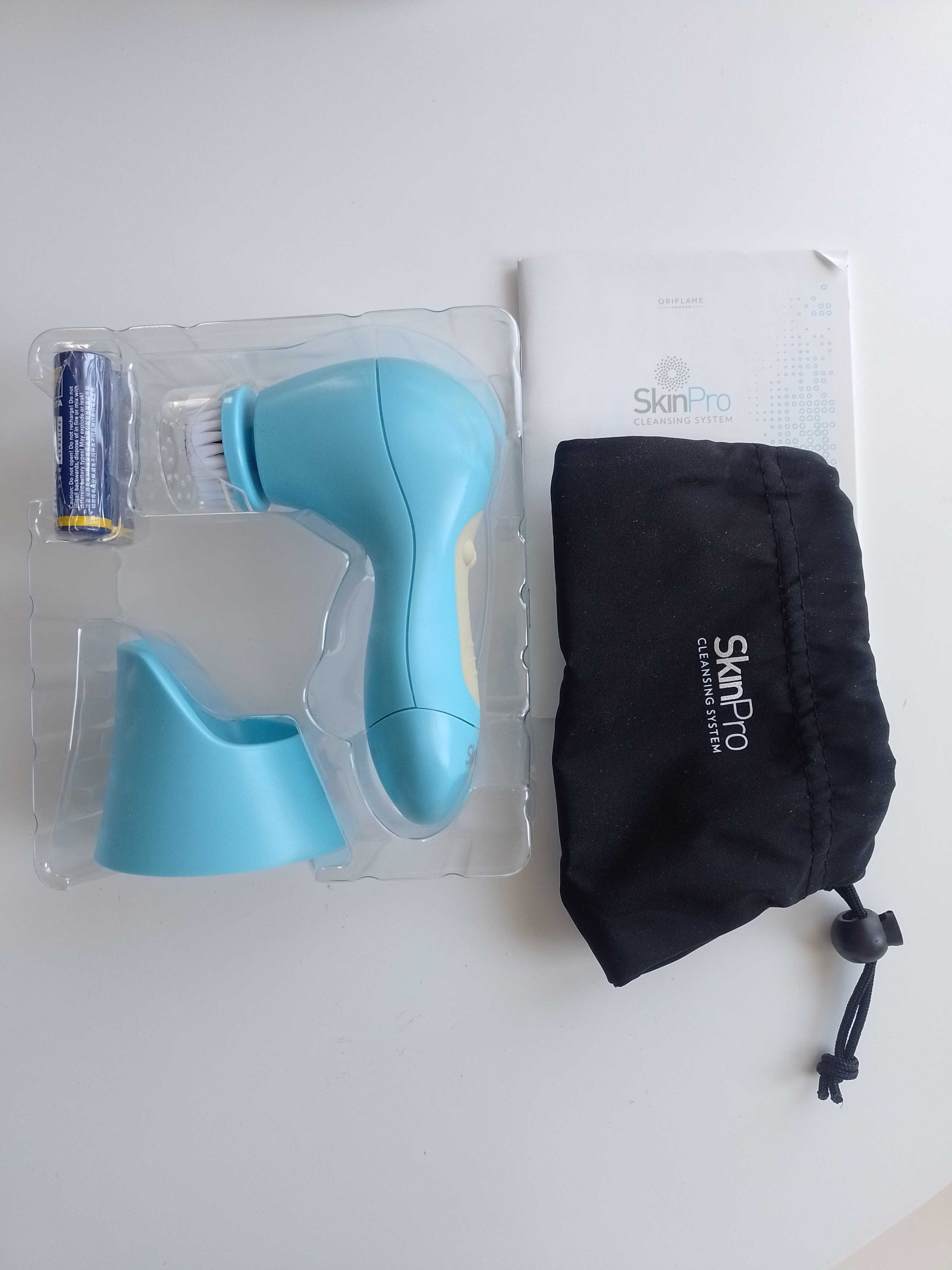 Szczotka do pielęgnacji twarzy Skin Pro NOWA Cleaning device