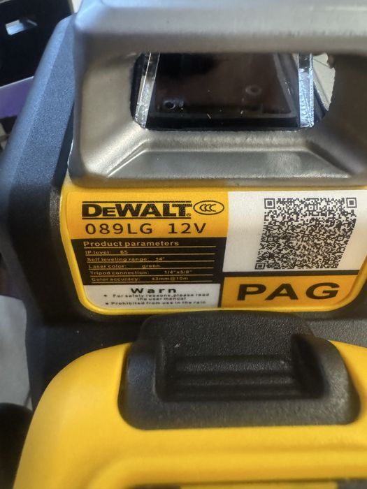 Poziomica laserowa laser krzyzowy DeWALT 360^ 12 lini zielony