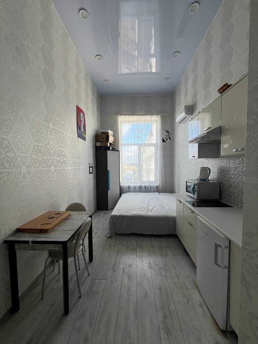 Продам 1 к - гостинку Бестужевские сады Фр бульвар метро Защ Украины