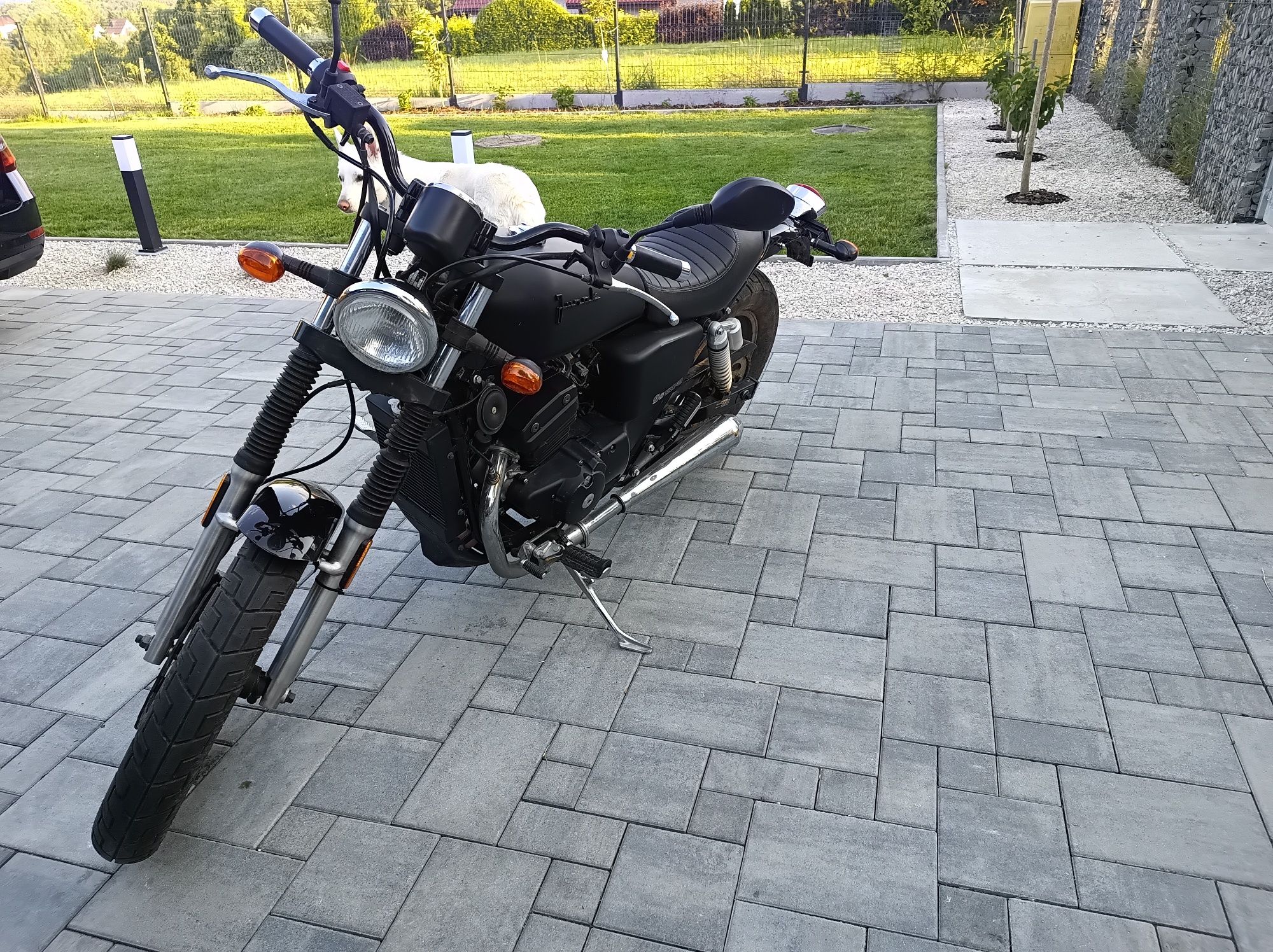 Junak m11 Cafe 125