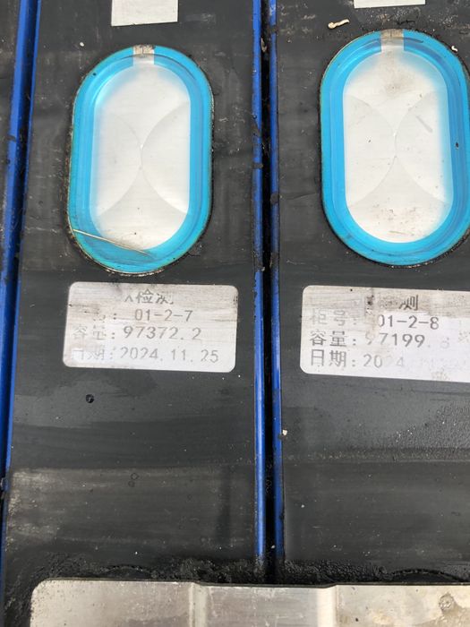 Готовая сборка ячеек LiFePO4 на 12,8V ємністю 100Ah и 200ah