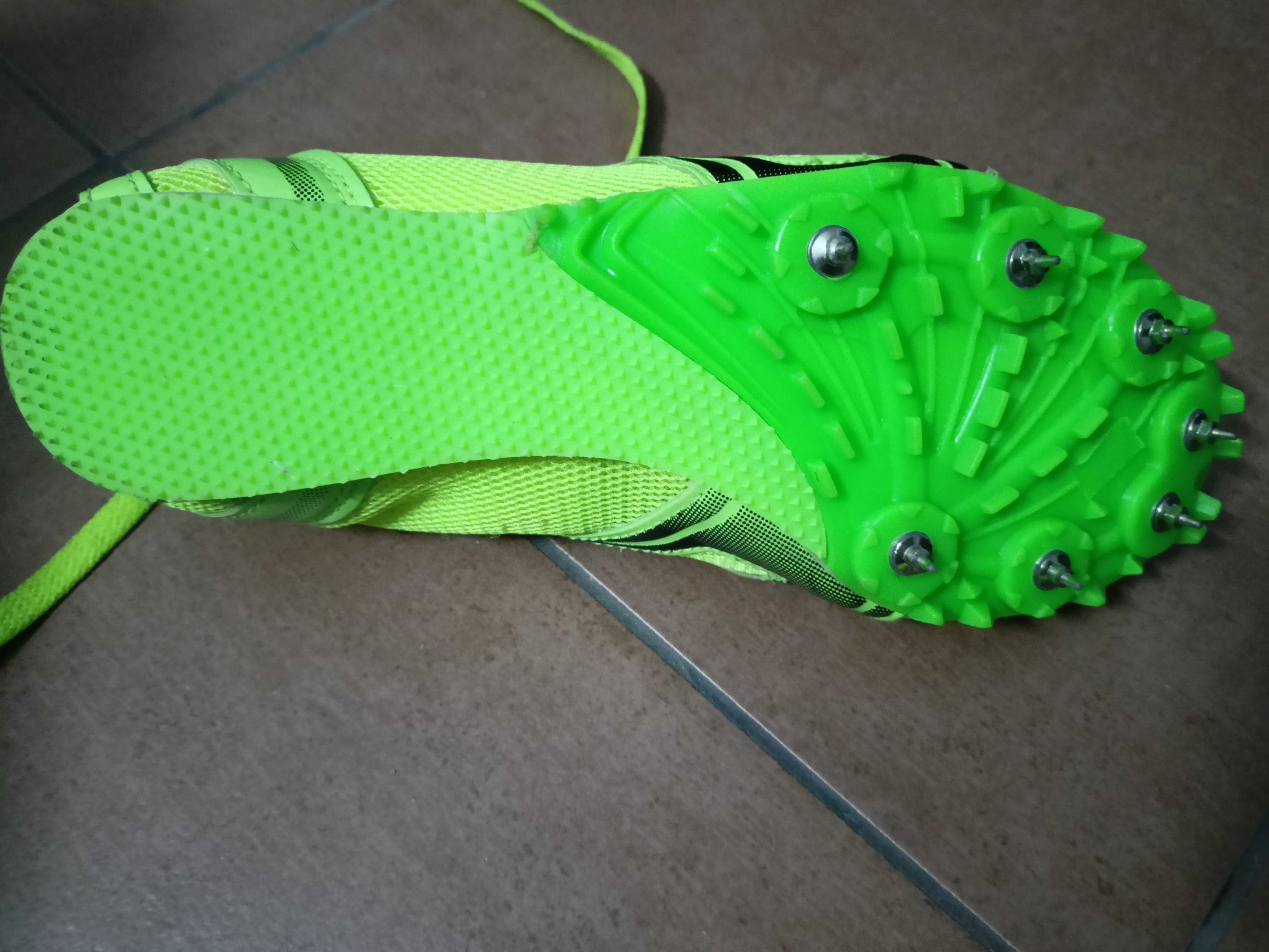 Buty kolce do biegania na bieżnię
