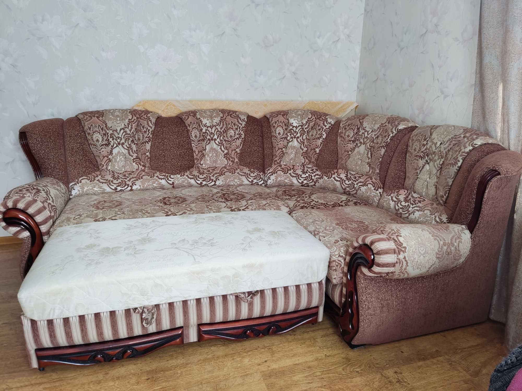 М'який куточок, розкладний диван