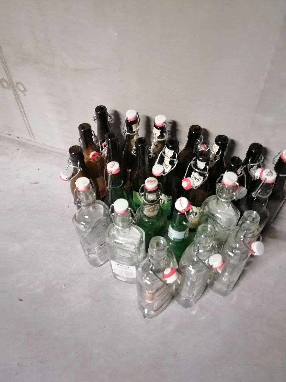 Butelki z kapslem ceramicznym