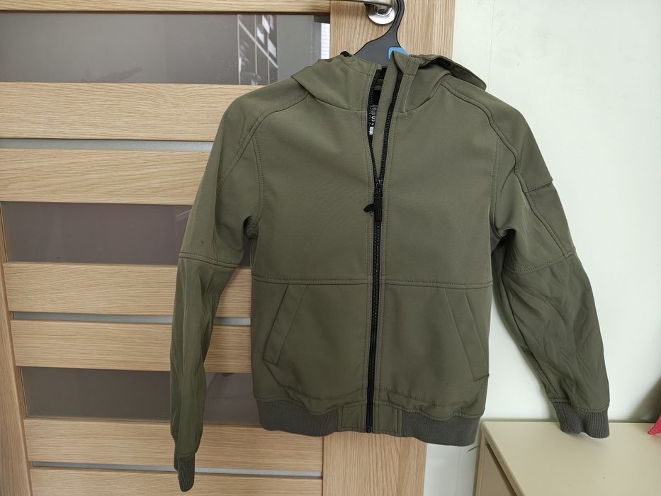 C&A kurtka softshell oliwkowy 152