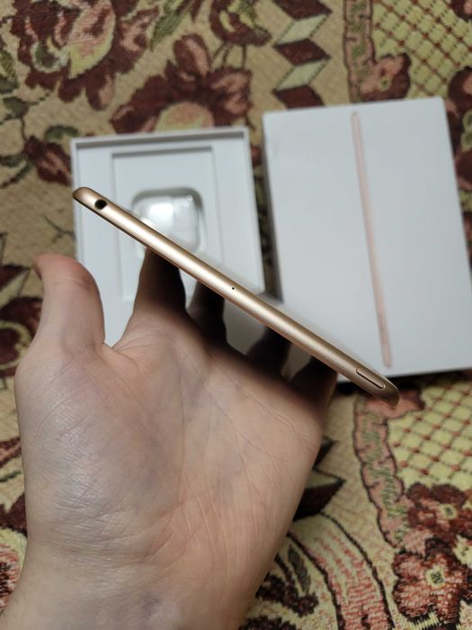 iPad mini 5 gen 7.9" 64 ГБ 2019 wi-fi планшет Apple