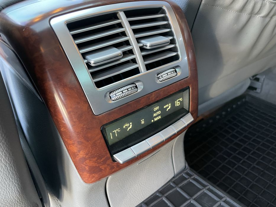 Mercedes-Benz S-Class W221 S-350 4Matic