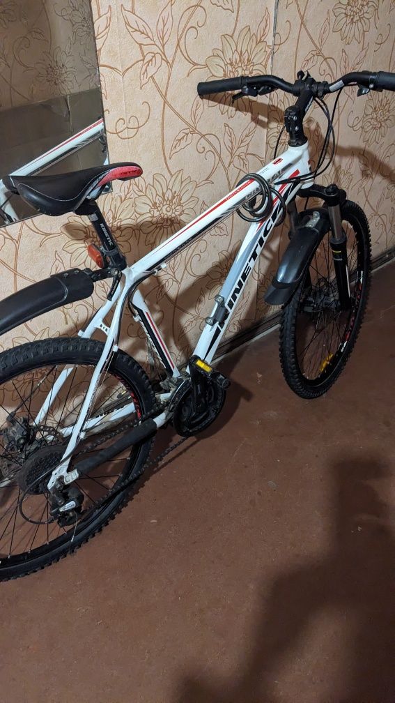 Продам велосипед 24 "Kinetic"