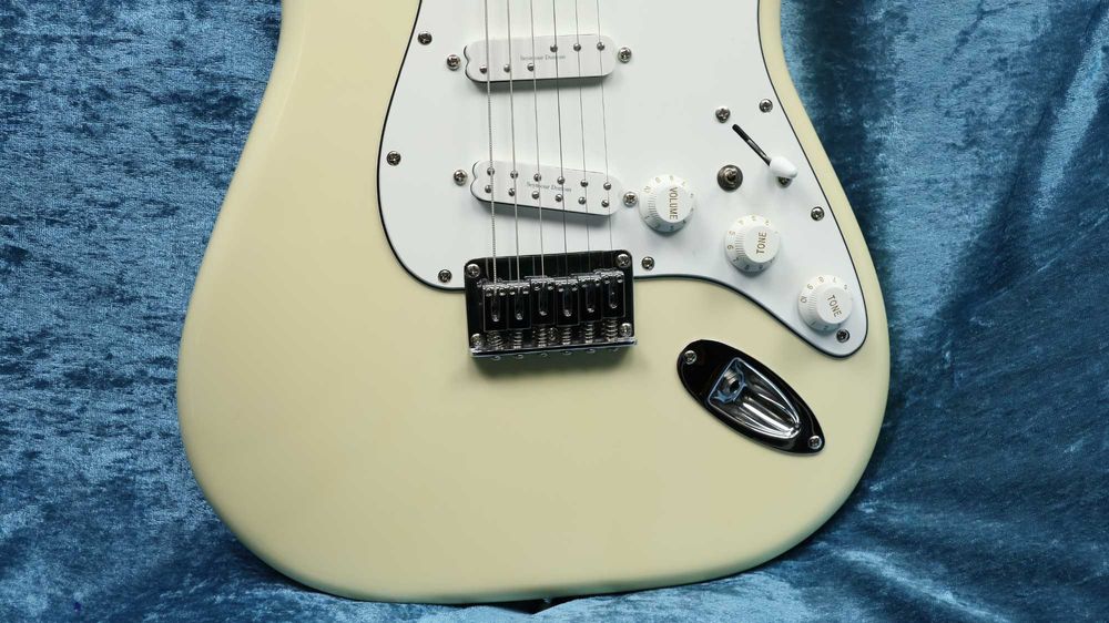 Mensinger Passenger Strat Duncan HHH gitara elektryczna