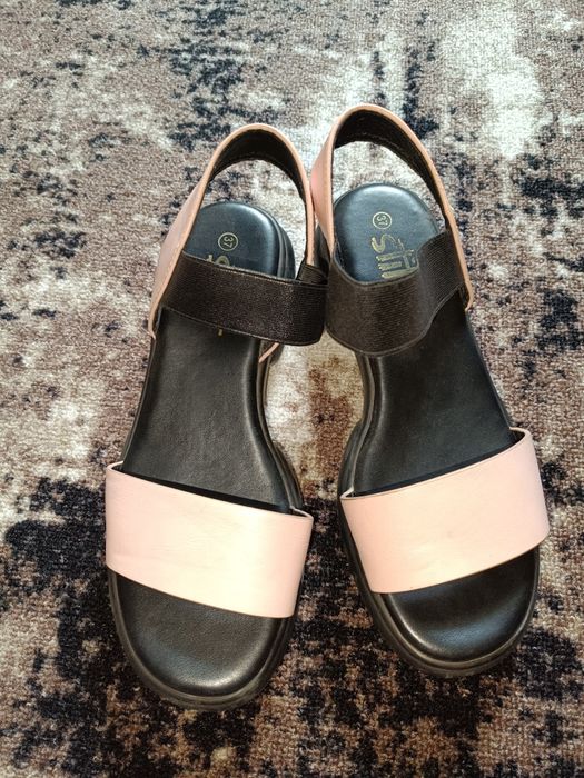 Продам босоножки размер 37