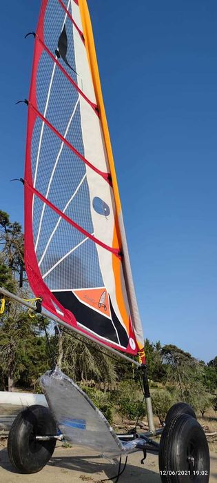 Carro à vela - usado