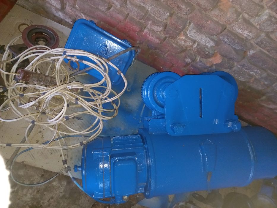 Продам тельфер болгарський 1т. і 2т.