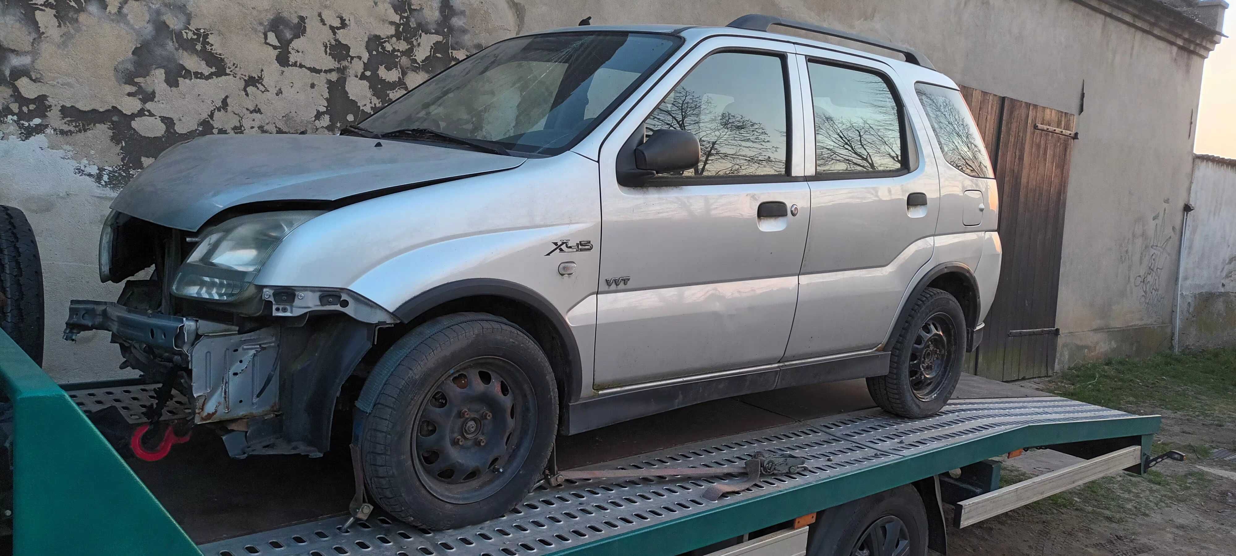 Sprzedam Drzwi i inne części Suzuki Ignis II 4x4 w kolor ZCC