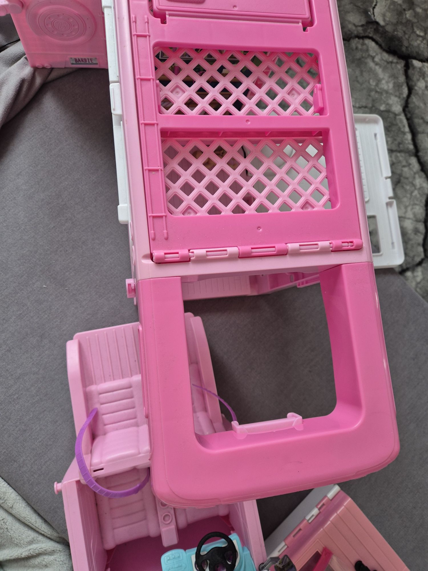 Camper Barbie i Kena