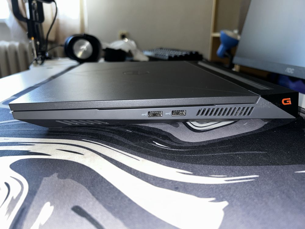 Laptop Gamingowy Dell G15 5530