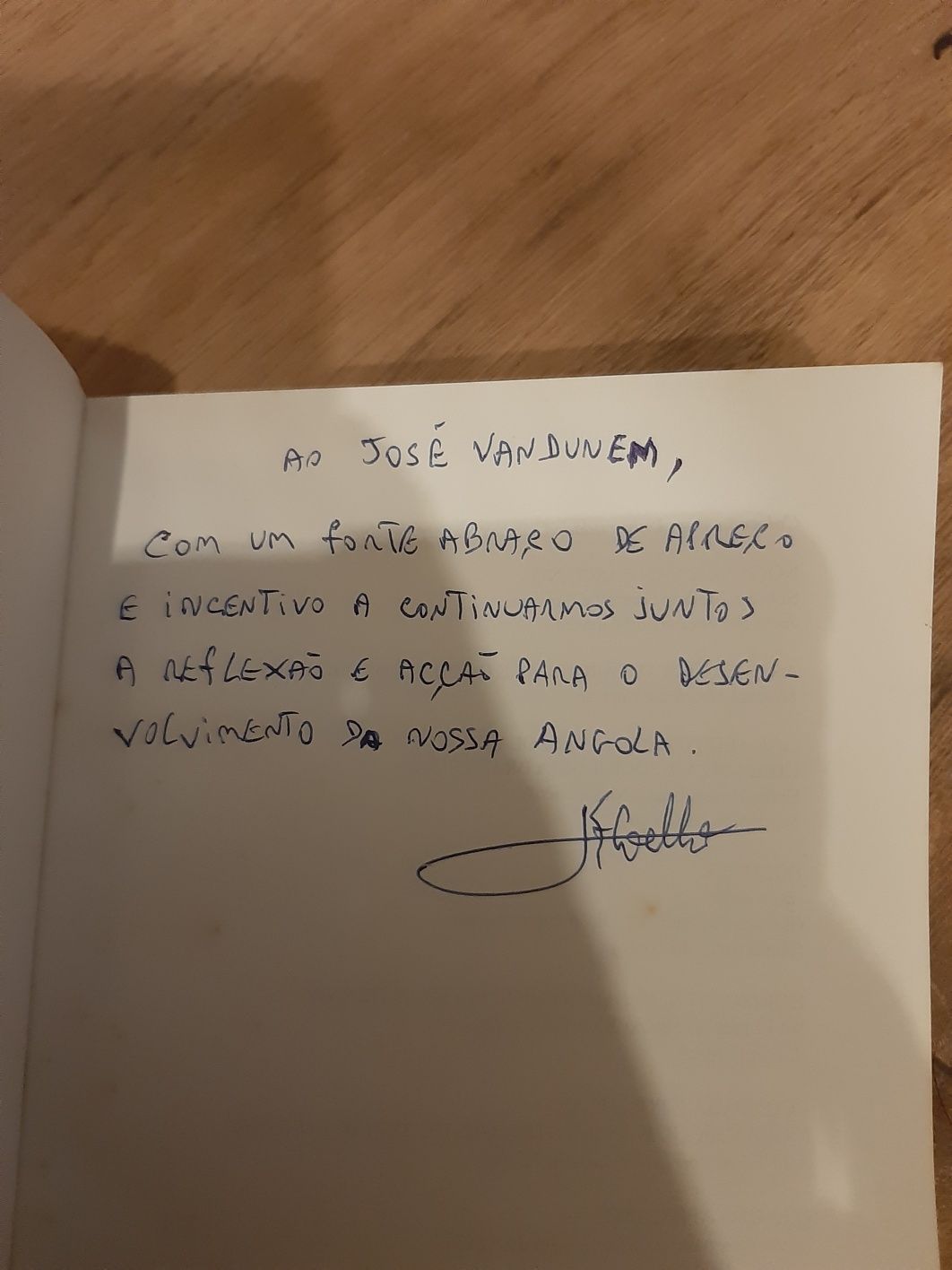 Sistemas Financeiros e Desenvolvimento Económico - Angola no Contexto