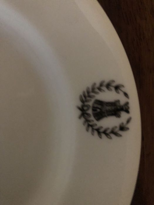 Pratos brasão Vista Alegre