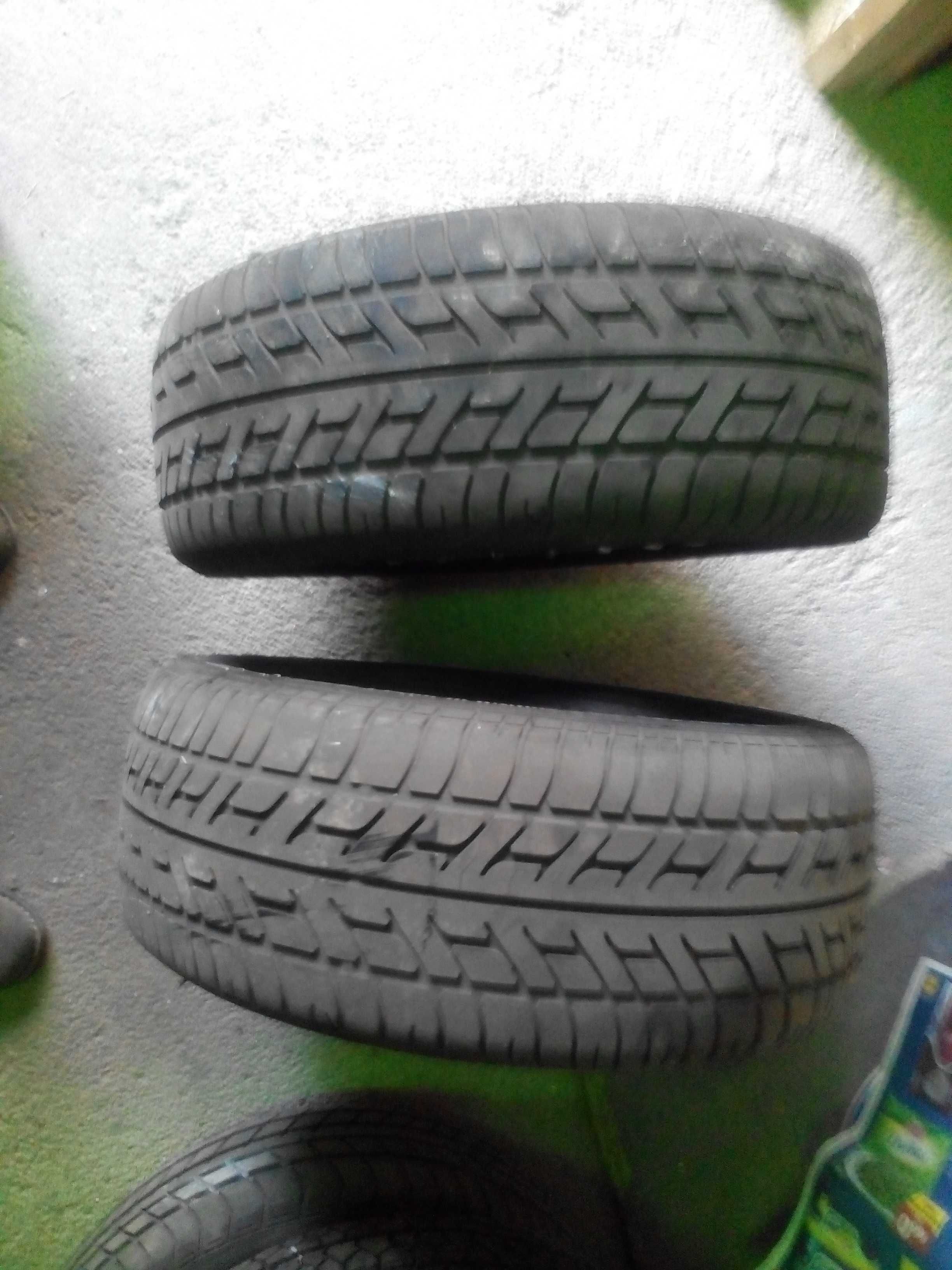 Pneus semi novos Fulda 185/60 R 13 com jantes (par)