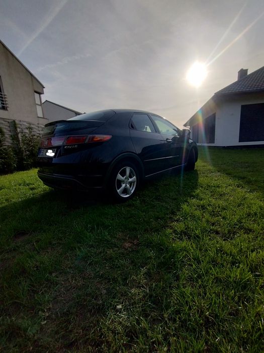 Sprzedam Hondę Civic VIII 1.4 83km