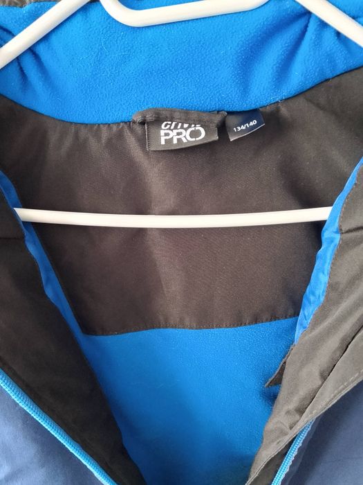 Kurtka zimowa chłopięca rozmiar 134/140