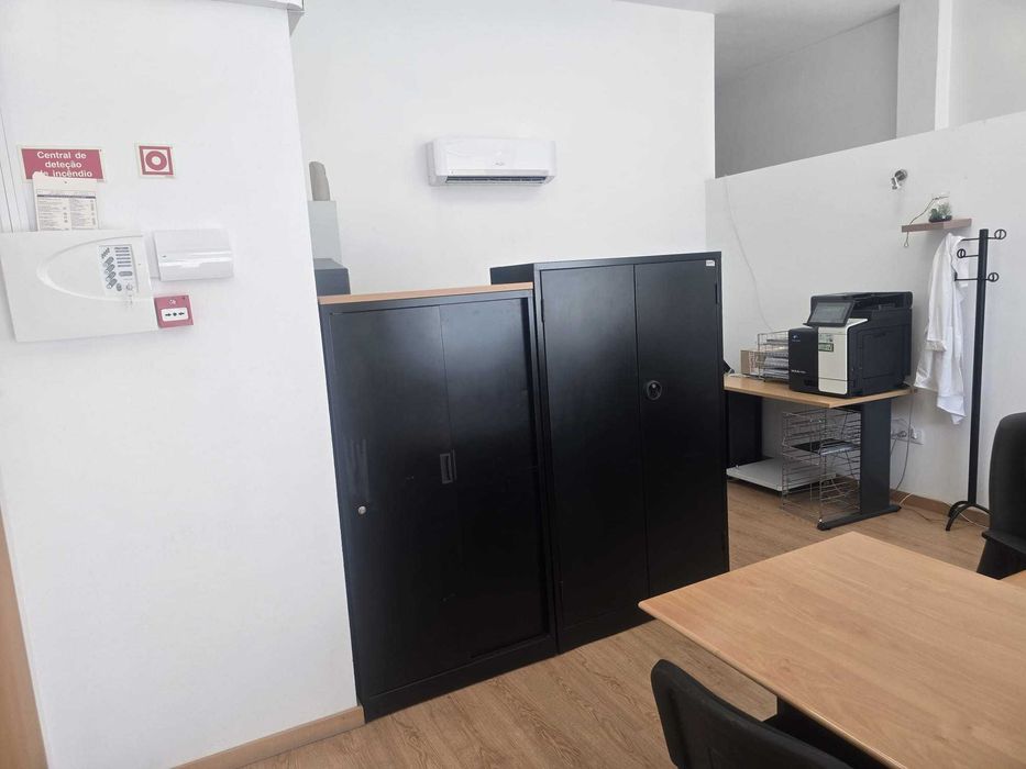 Loja com 200m2 Av. Barros Soares, Braga