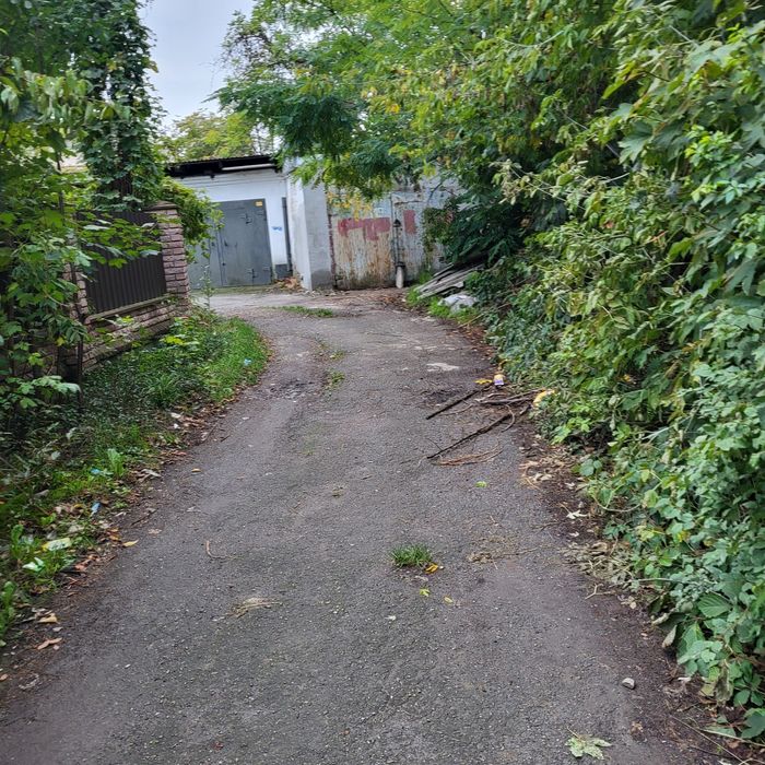 Оренда гаража -цегляний.Незалежності-Нова 5