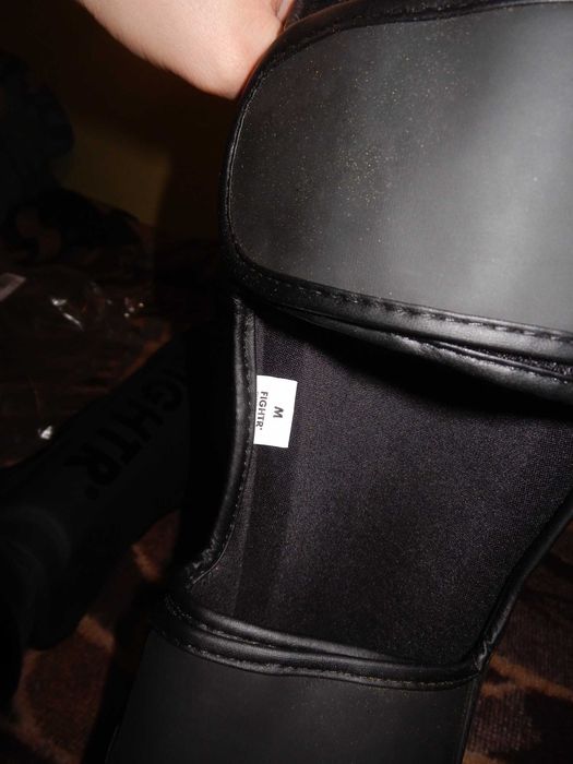 Wyprzedaż->A5702 Ochraniacze piszczeli i stóp FIGHTER BLACK rozm. M