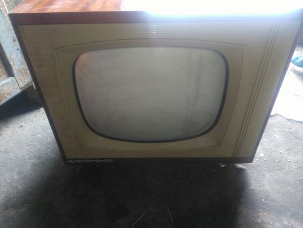 Stary telewizor alga 21