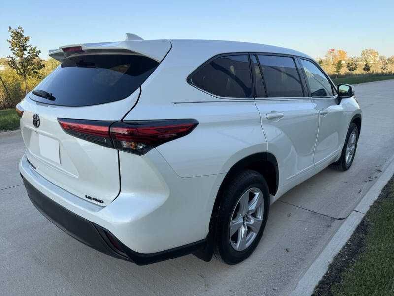 2021 Toyota Highlander LE