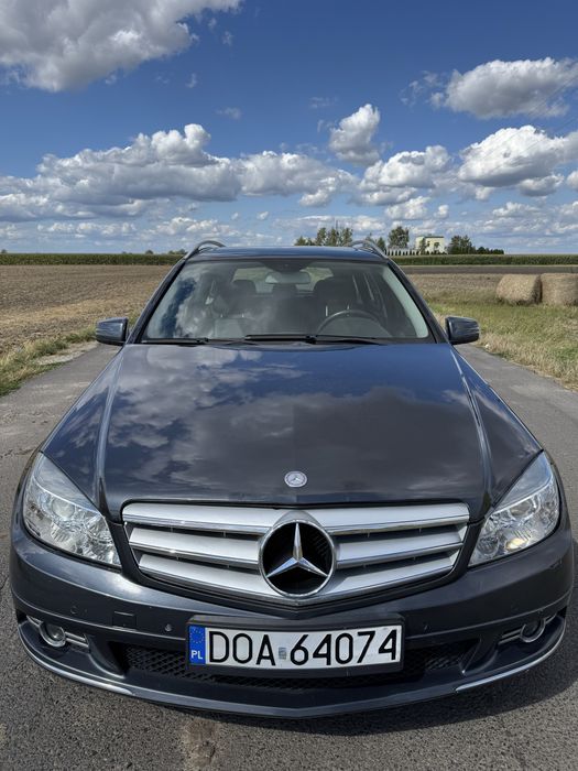 Mercedes-Benz C180 klasa C 2010 rok benzyna automat