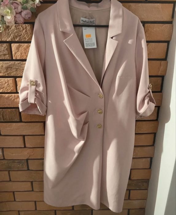 Elegancka sukienka  roz 44 żakietowa